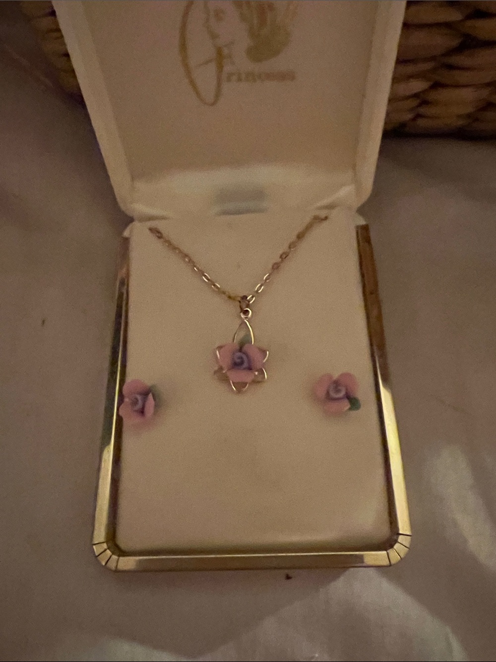 Princess pink ceramic earrings and necklace set in gold tone.